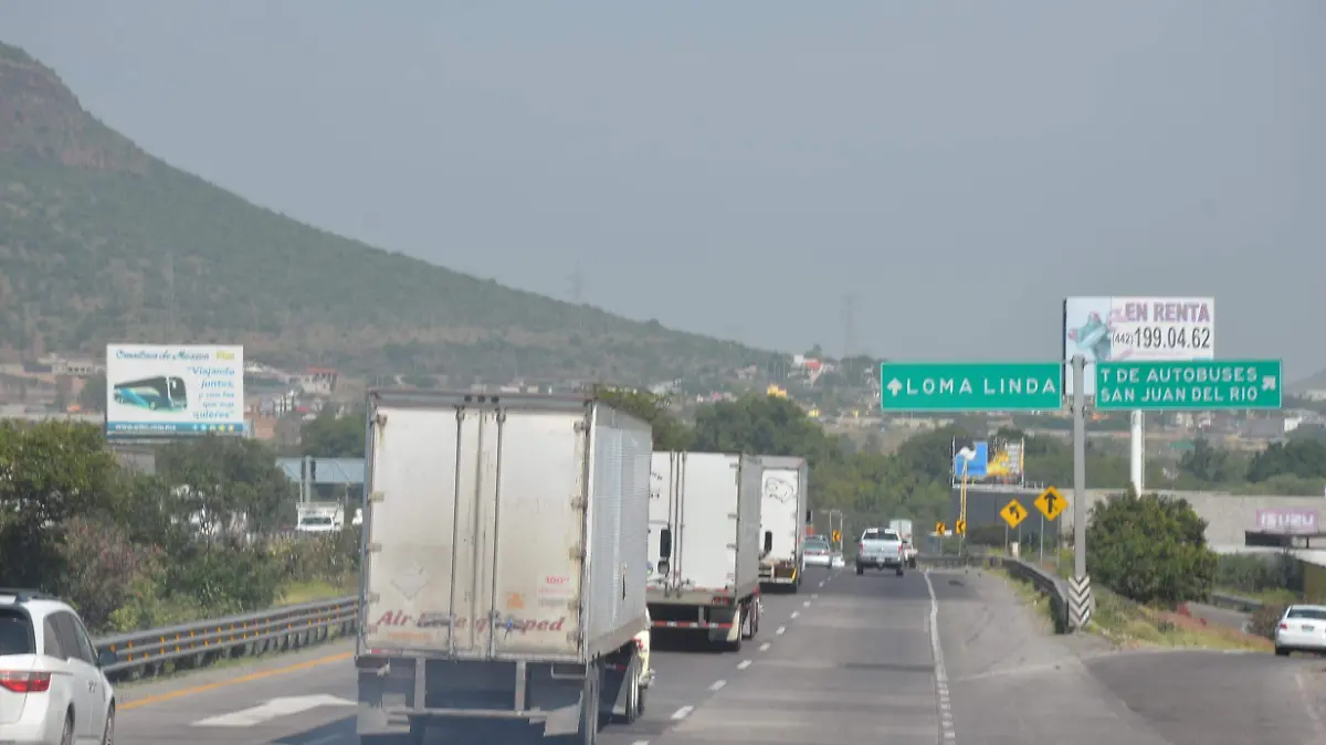 26 JULIO.   Sobre la autopista